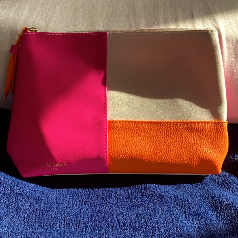 Elizabeth Arden makeup travel pouch